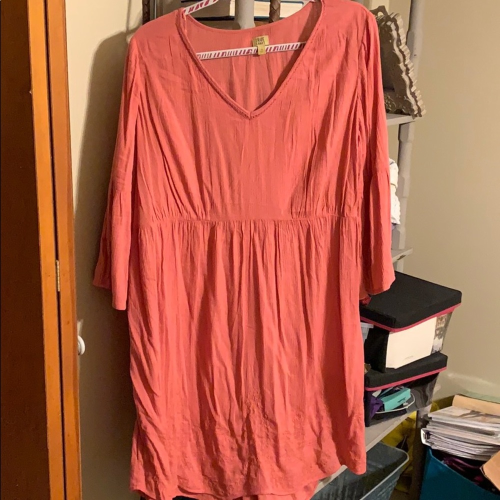 Flowy, thin pink dress